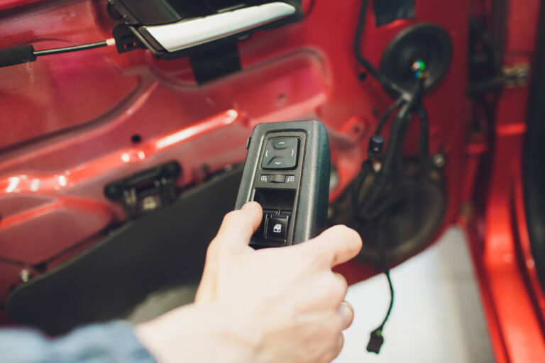 How To Prevent Locking Your Children In The Car